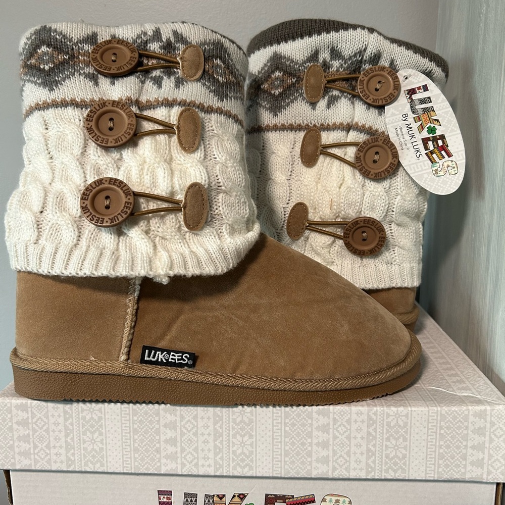 Luk Ees by Muk Luks Tan and Cream Knit Button Boots